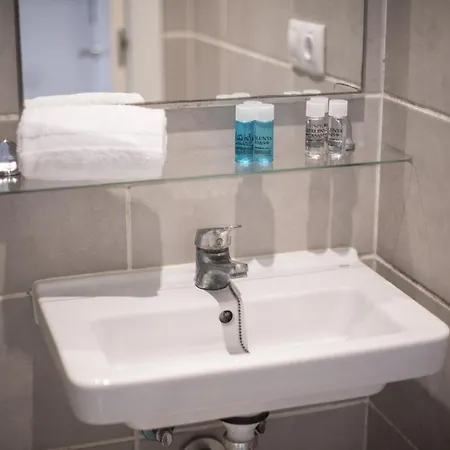 Catalunya Casas Lovely 100m To Beach! Apartment Barcelona
